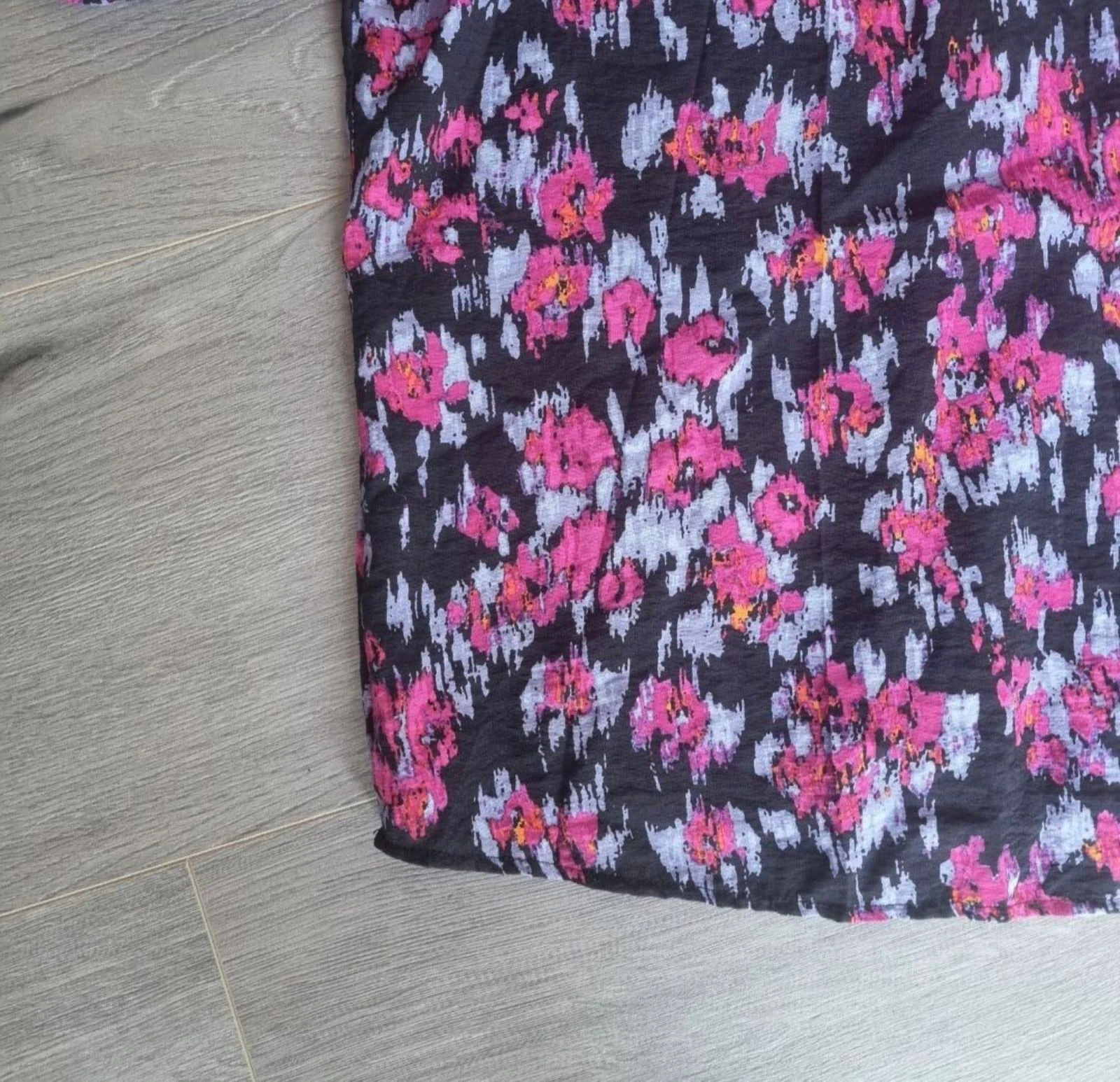 Eksept (Shoeby) top / blusa rosa morado estampado negro – Manga abullonada – XL – photo 4